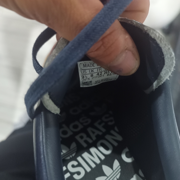 Adidas Raf Simons ,mens size 8.5 - Picture 3 of 3